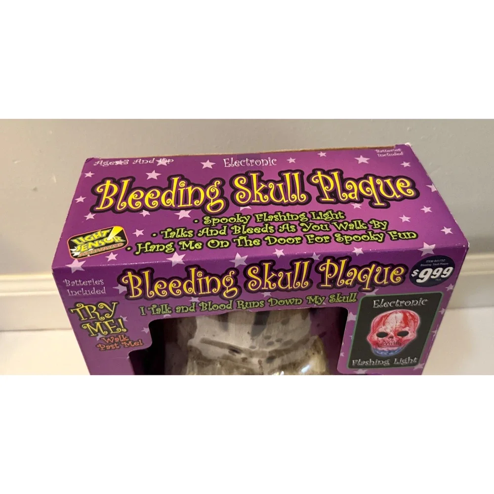 💀 Vintage Bleeding Skull Electronic Halloween Decor Light Sound Playtronix NIB